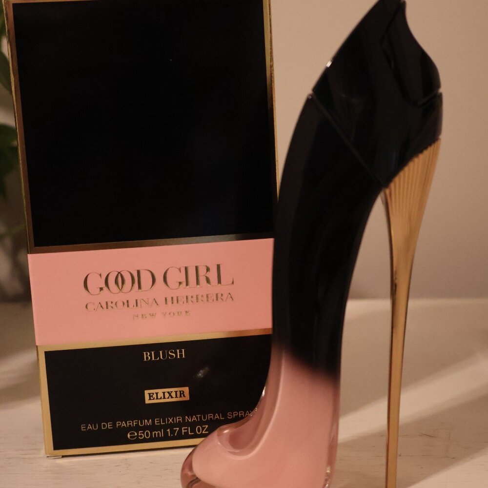 Carolina Herrera Good Girl Blush Elixir Perfume - Picture 3 of 4